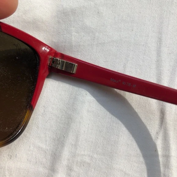 Maui Jim Sunglasses - Picture 5 of 9